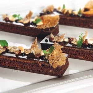 Bolo de Chocolate Extra Duplo com pedaços