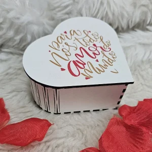Coração em MDF Namorados detalhe
